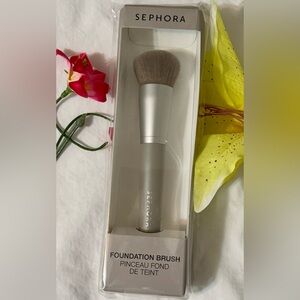 New! Never used! Timeless Sephora Foundation Brush!